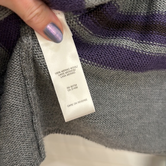 BCBG Maxazria Tie Sweater size Small - Picture 3 of 4